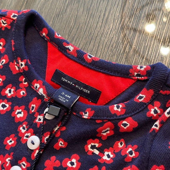 Tommy Hilfiger 3-6 mos Infant - Baby Dress Navy Blue Red Flowers New with Tags - Picture 10 of 15